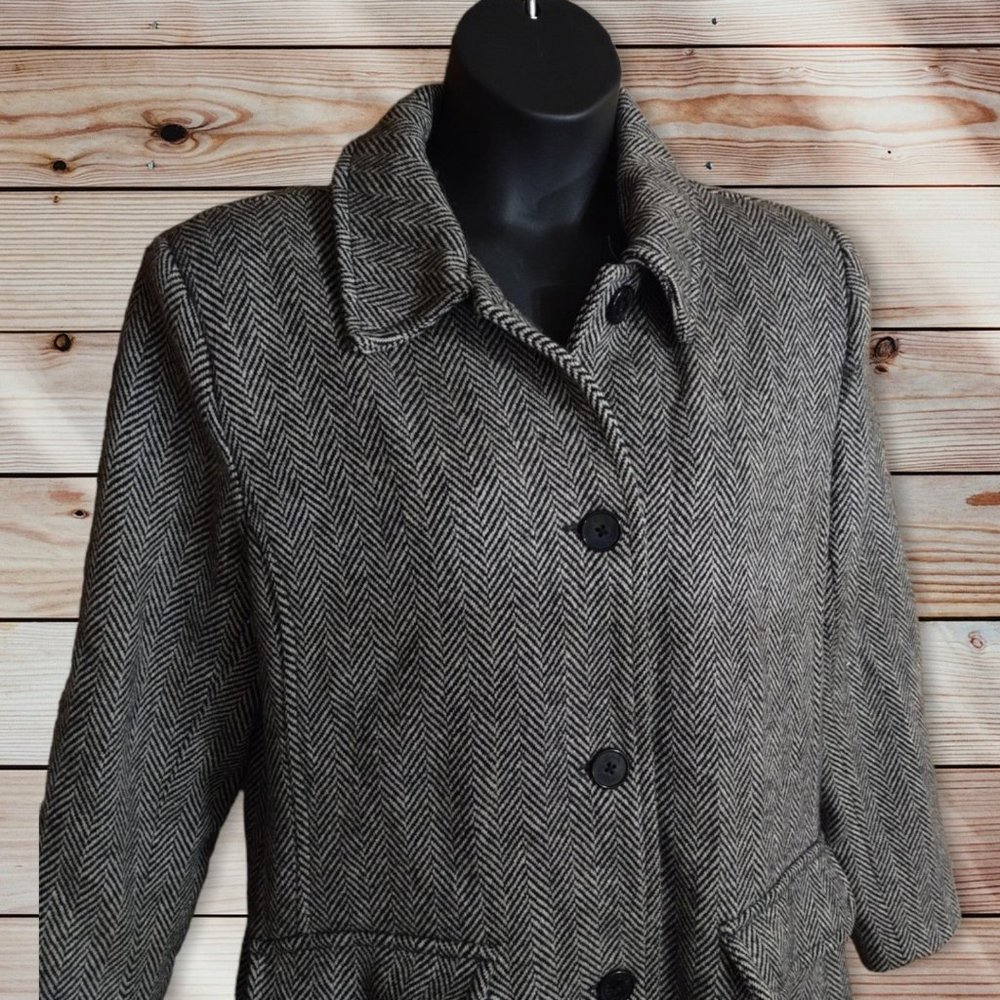 Isaac Mizrahi for Target women's XL button Chevron 100% wool long jacket